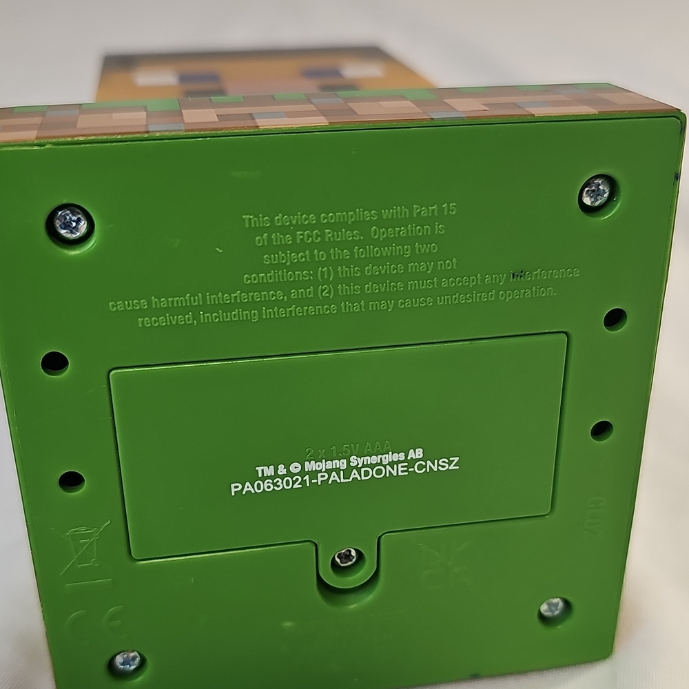 Minecraft Pixelated LED Light - Picture 4 of 4